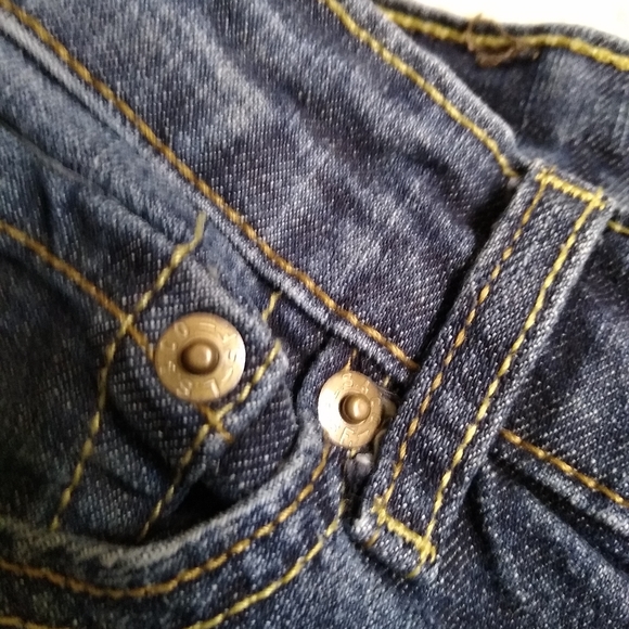 Levi Strauss Boys Jeans - Picture 3 of 6